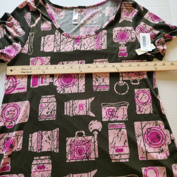 New LuLaRoe Classic T Women's large top Camera photography Round neckline pink - Picture 4 of 13